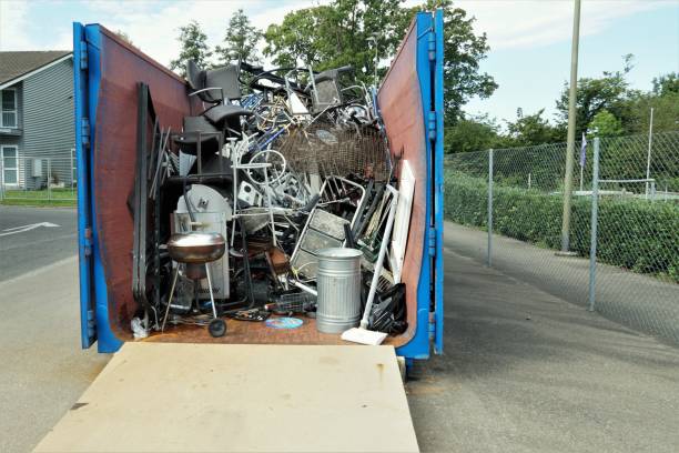 Best Yard Cleanup Services  in Stewart Manor, NY